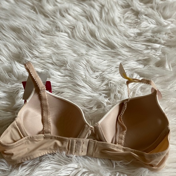 Lily of France Bra - Picture 3 of 6